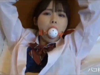 MRHP-014-C 同じマンションに住む押しに弱いデカ尻人妻お姉さん 無自覚に誘惑してくるピタピタジーパン姿に
