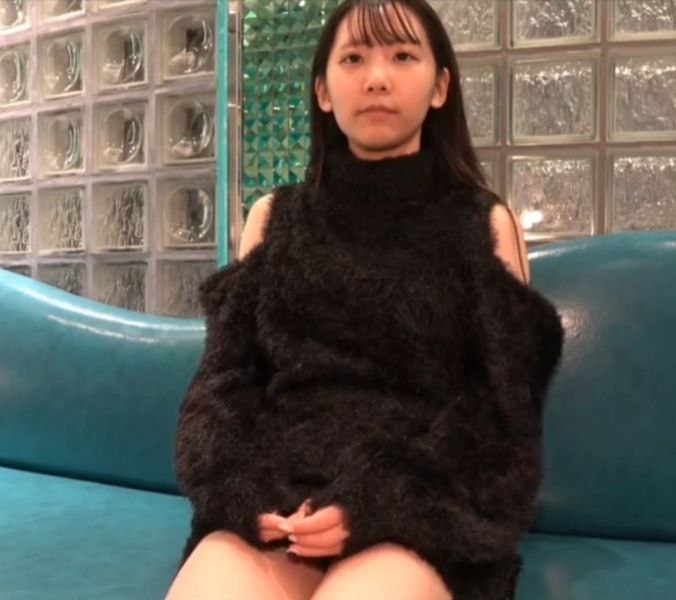 粉嫩美乳少妇揉搓奶子挤奶水 诱人大白奶子挤压奶水再瓶子里非常诱人 很是诱惑喜欢不要错过